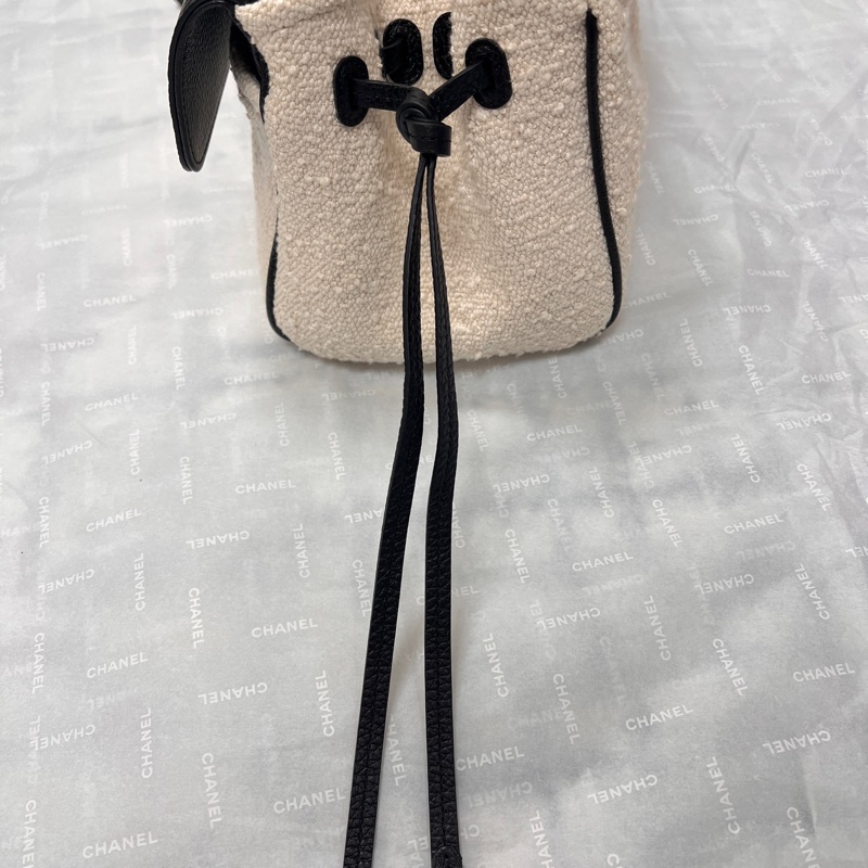 Chanel香奈兒26S黑白拼色法棍包限定發售-5