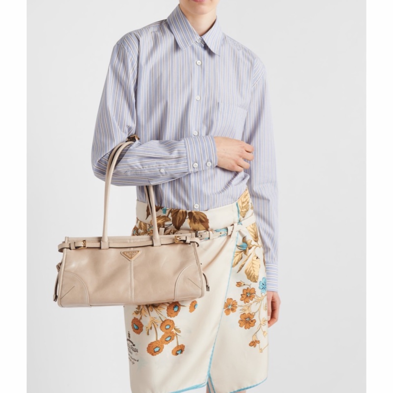 Prada 女士 中號Soft Lux徽標單肩包均碼碼中號、32cm*12cm*15.5cm-4