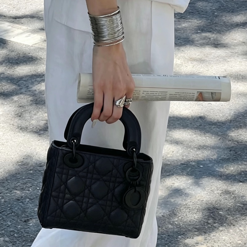 DIOR迪奧Lady Dior黑磨沙黛妃包So Black勳章肩帶#專櫃20多萬🍒-3