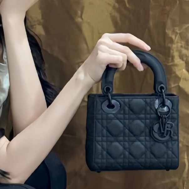 DIOR迪奧Lady Dior黑磨沙黛妃包So Black勳章肩帶#專櫃20多萬🍒-5