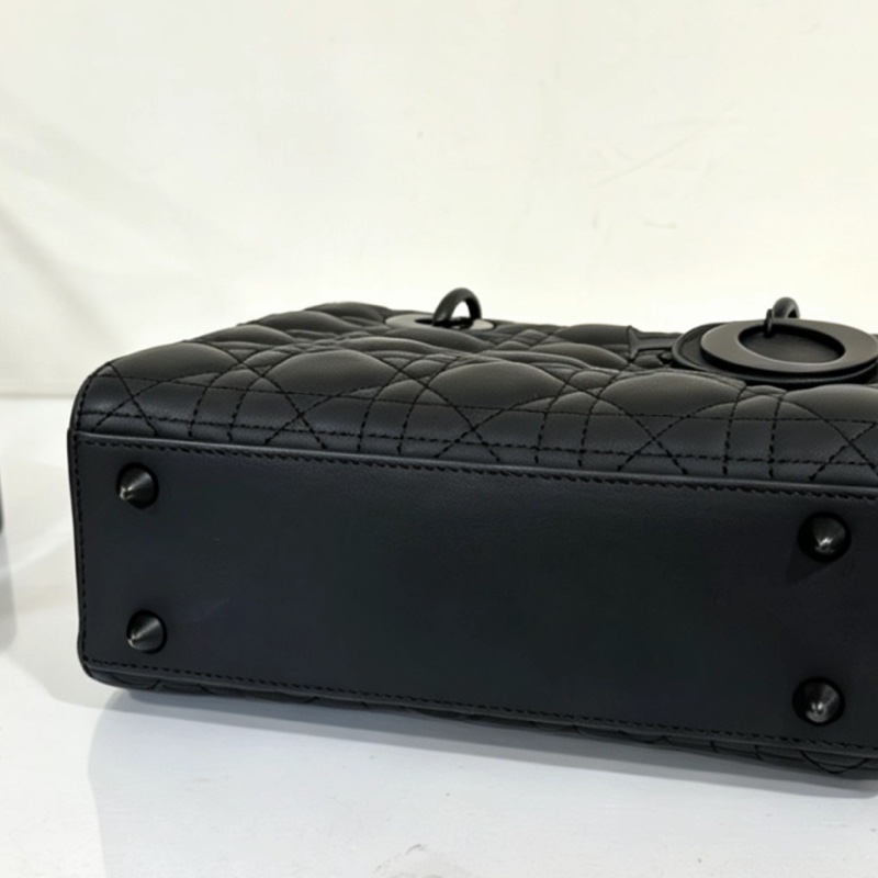 DIOR迪奧Lady Dior黑磨沙黛妃包So Black勳章肩帶#專櫃20多萬🍒-16