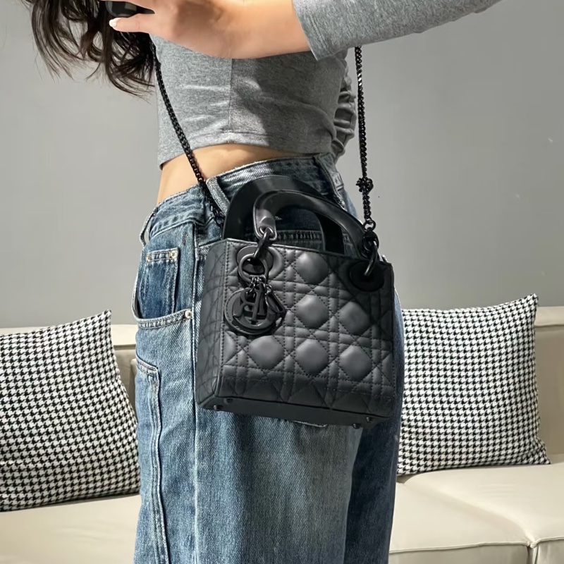 DIOR迪奧Lady Dior黑磨沙黛妃包So Black勳章肩帶#專櫃20多萬🍒-23