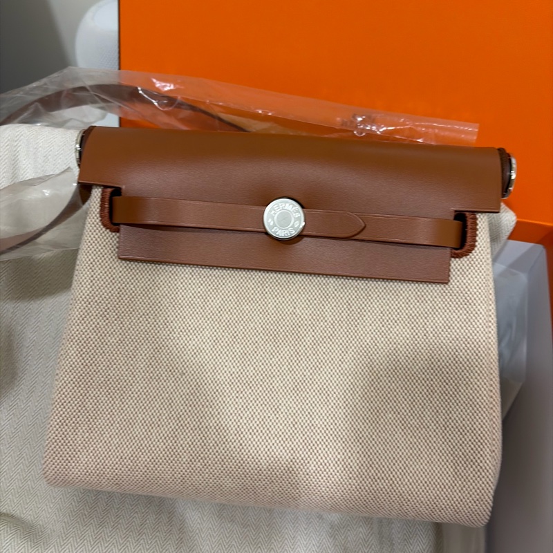 全新/膠膜全在 Hermès Mini Herbag 20cm 金棕金剛色銀扣｜2026/01 購證-1