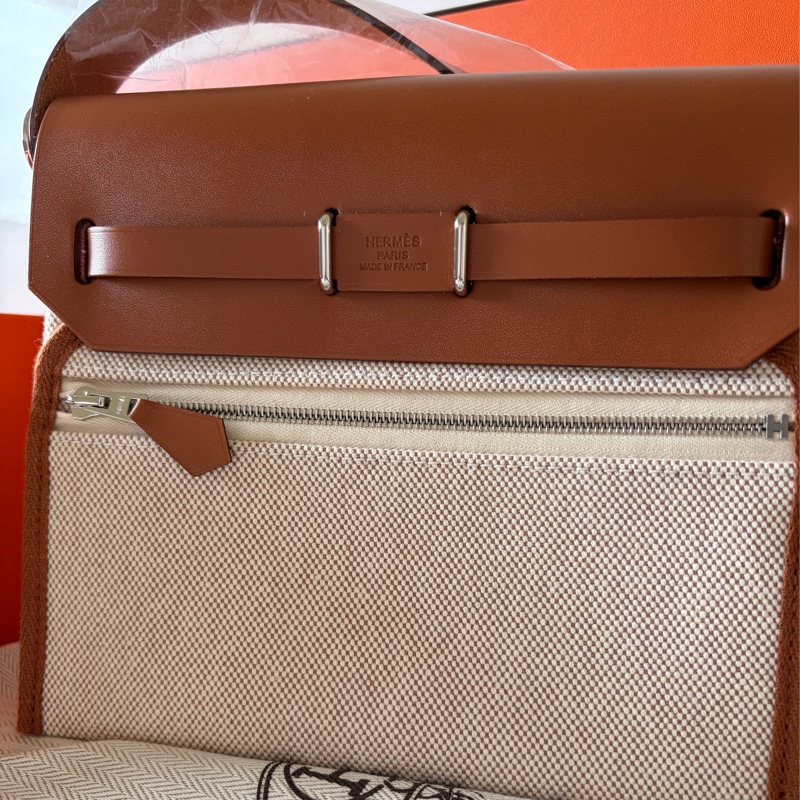 全新/膠膜全在 Hermès Mini Herbag 20cm 金棕金剛色銀扣｜2026/01 購證-8