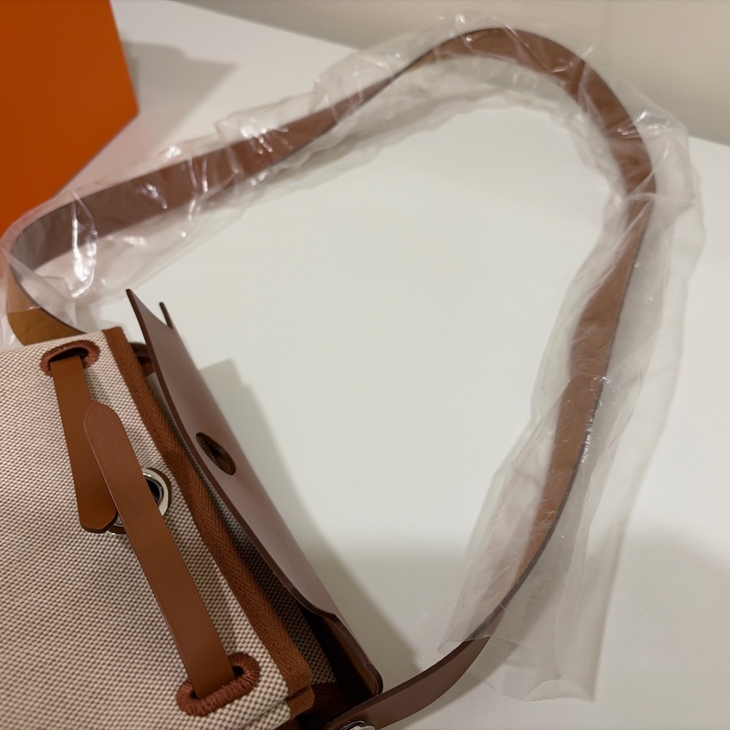 全新/膠膜全在 Hermès Mini Herbag 20cm 金棕金剛色銀扣｜2026/01 購證-23
