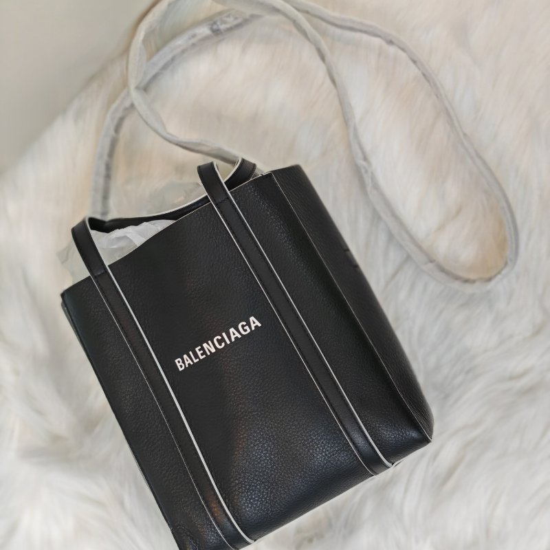 BALENCIAGA 巴黎世家 Everyday 黑色 牛皮革 xxs 白色裝飾邊 托特包-4