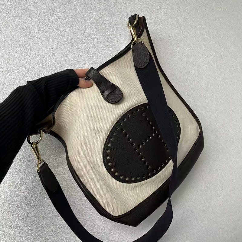 「JL精品代購」9新 愛馬仕米棕色帆布拼皮Evelyne大號-0