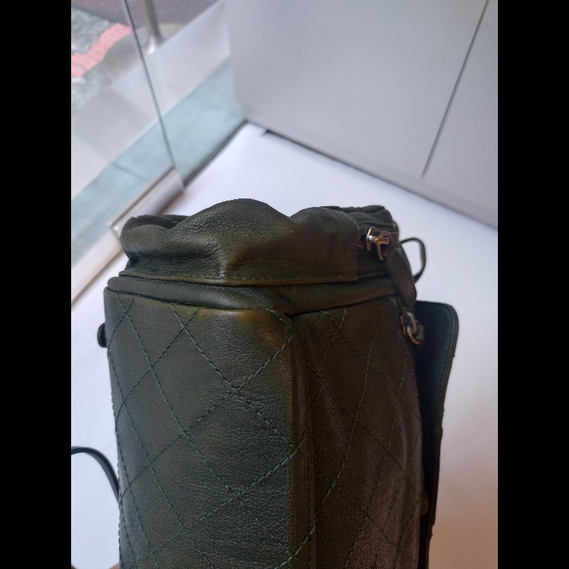 Chanel 霧銀釦綠色牛皮側口袋後背包-7