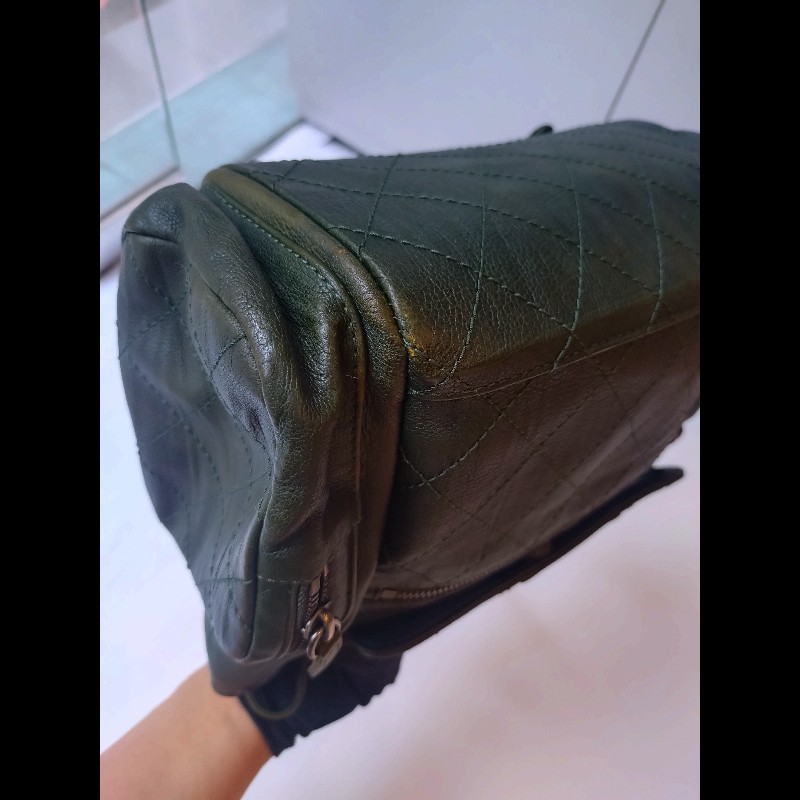 Chanel 霧銀釦綠色牛皮側口袋後背包-8