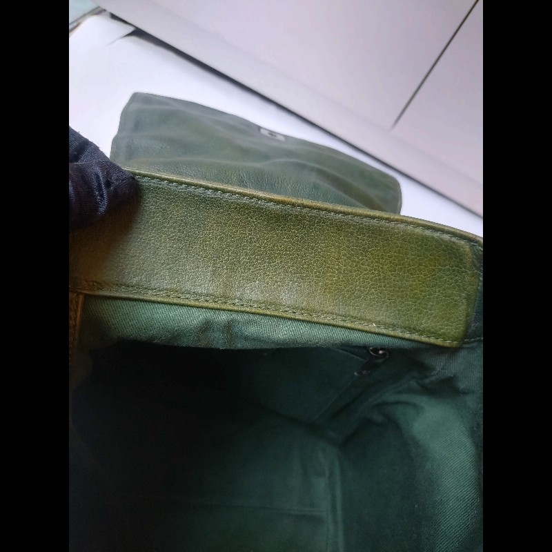 Chanel 霧銀釦綠色牛皮側口袋後背包-34