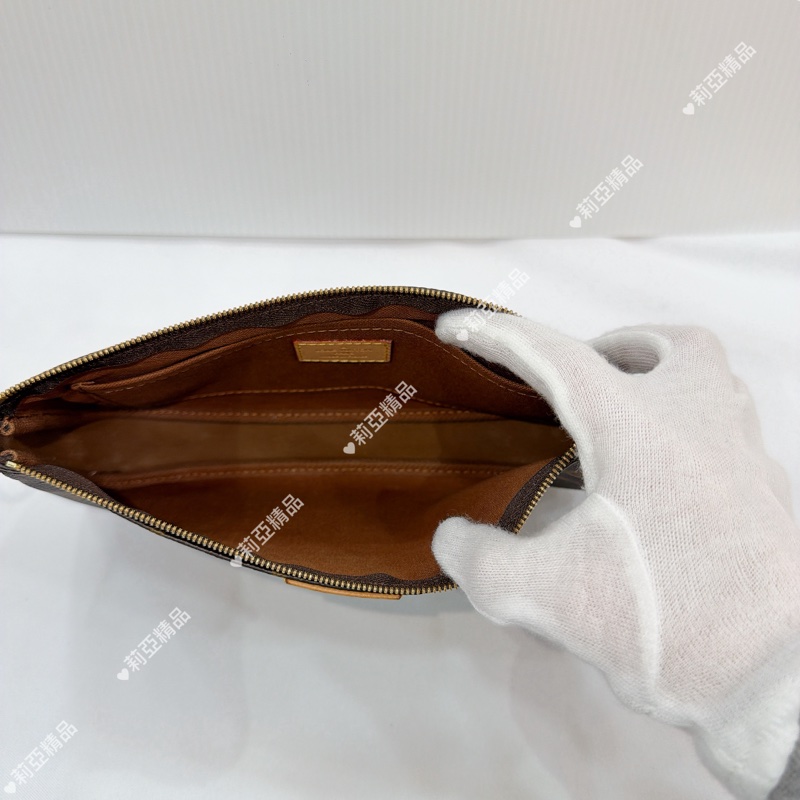 莉亞精品♡Lv五合一麻將包 二手-9