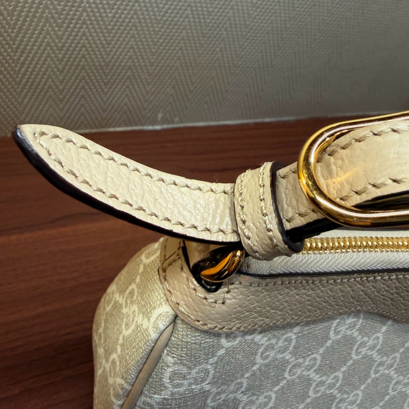 Gucci logo pvc 燕麥色腋下包-27