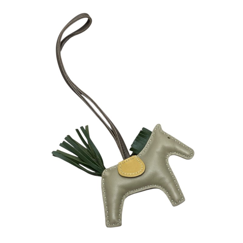 HERMES 愛馬仕 REDEO 拼色小馬吊飾 小羊皮 鼠尾草綠/草坪綠/灰褐色-0