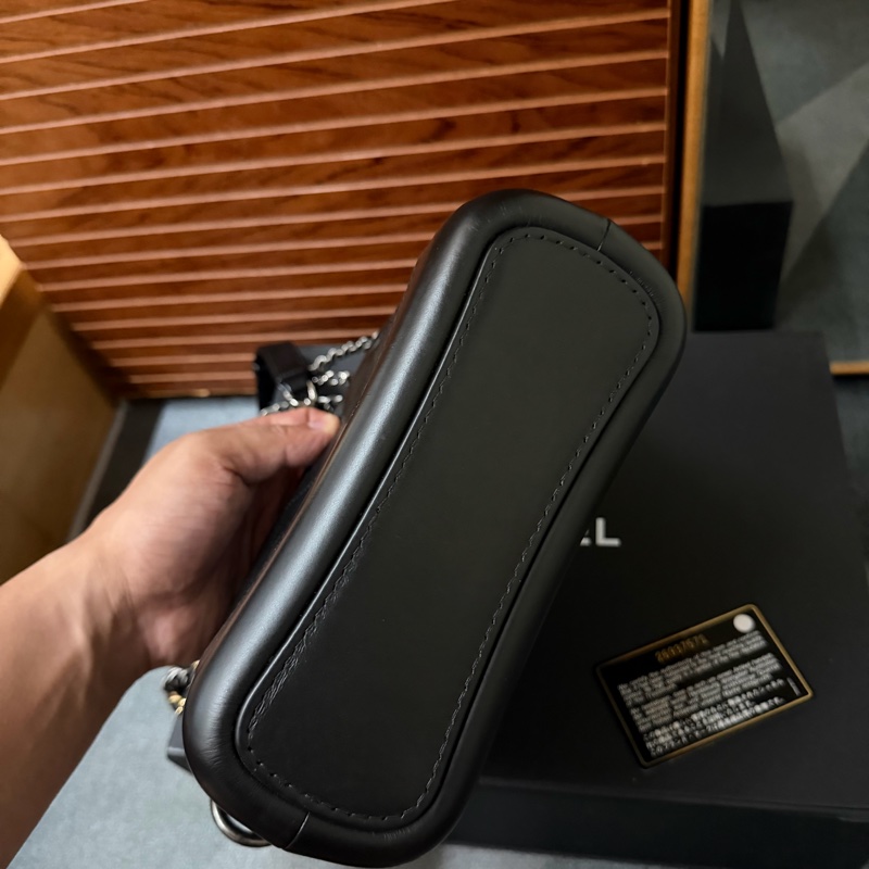 Chanel 流浪包黑色（小號）-4