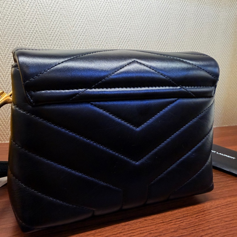 YSL Loulou toy 黑金 小方胖-11