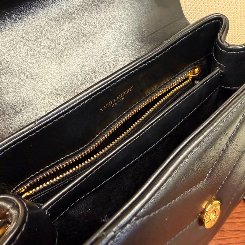 YSL Loulou toy 黑金 小方胖-26