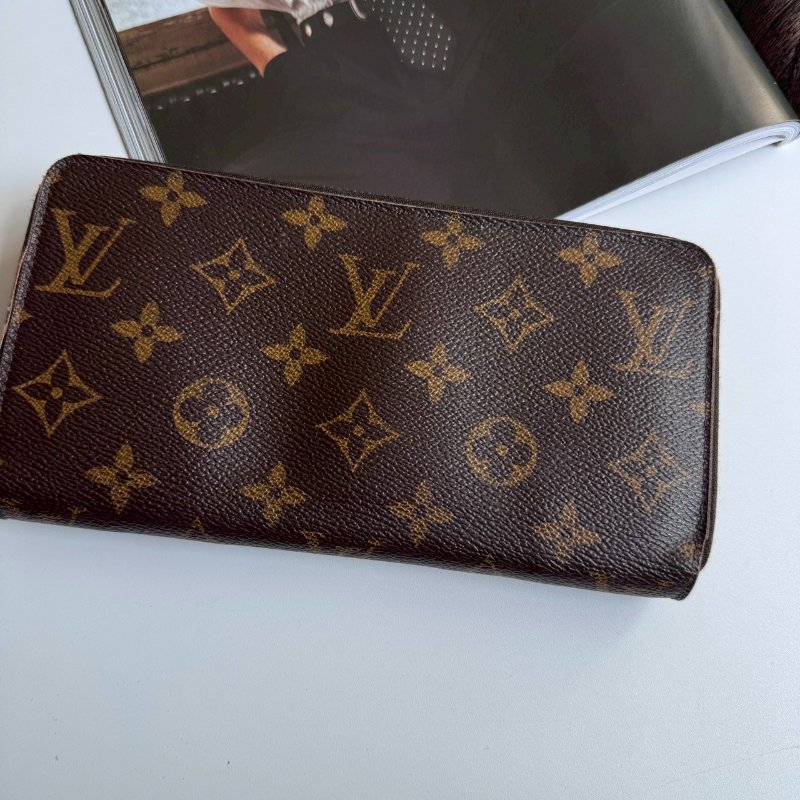 💥容量超大 LV 經典花紋拉鍊長夾-1