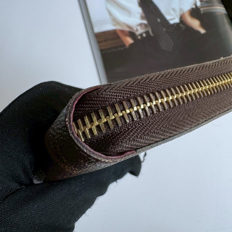 💥容量超大 LV 經典花紋拉鍊長夾-3