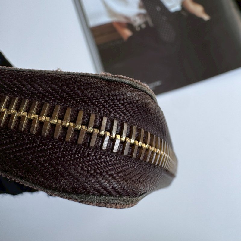 💥容量超大 LV 經典花紋拉鍊長夾-6