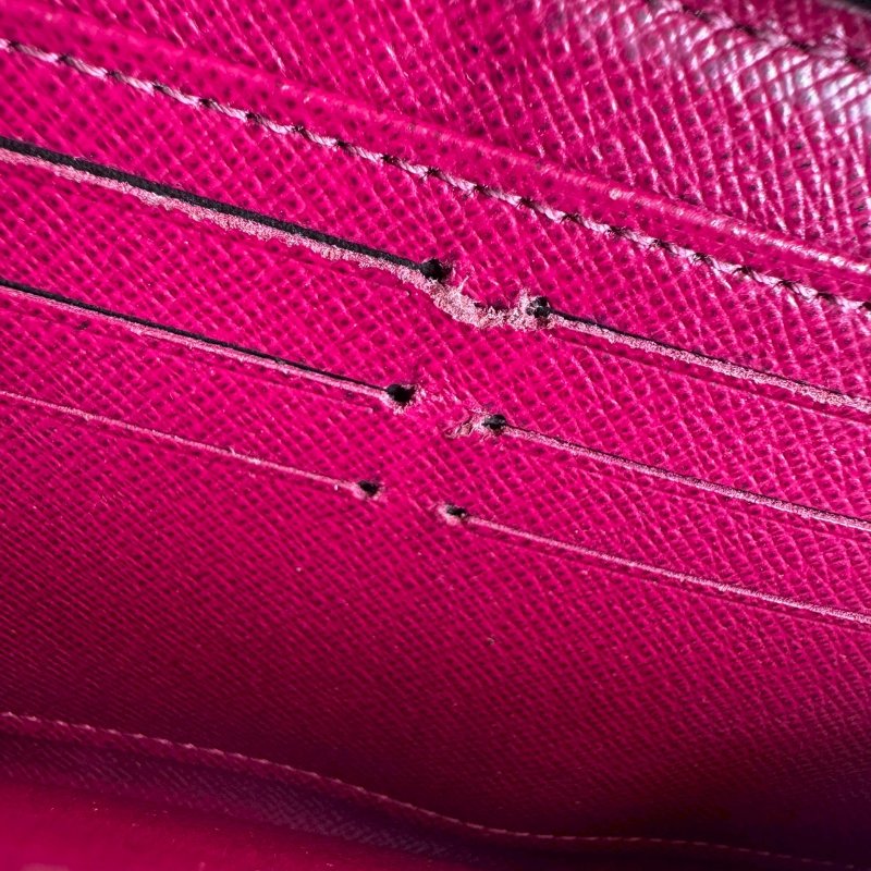 💥容量超大 LV 經典花紋拉鍊長夾-9