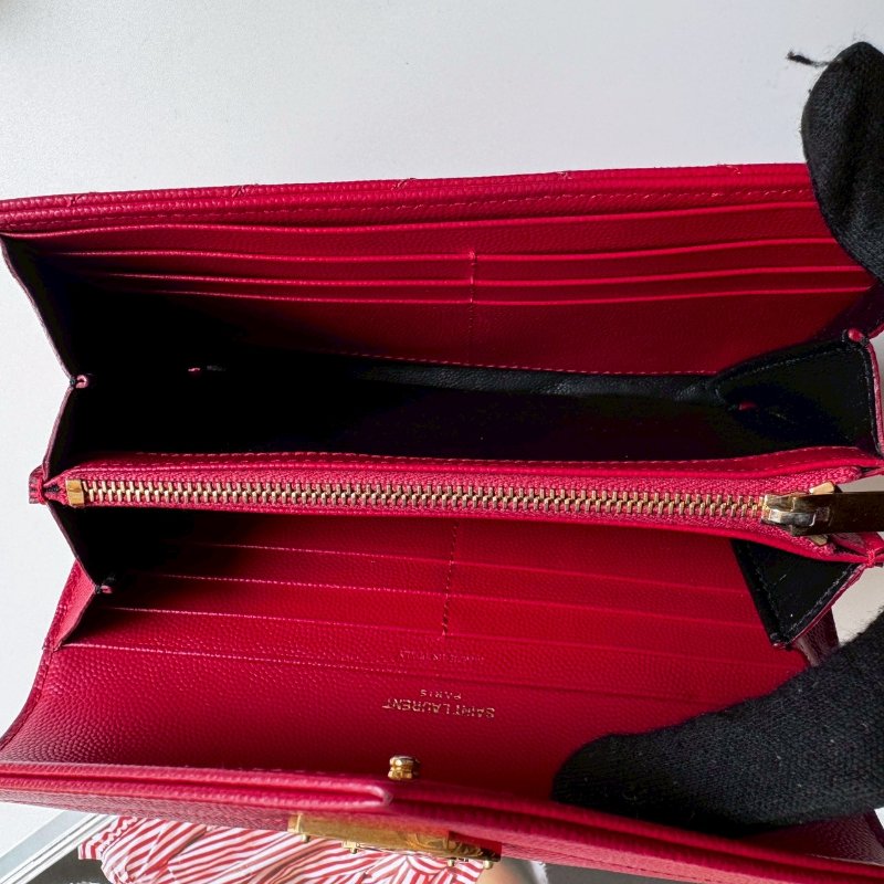 💫紅色超顯白❤️‍🔥YSL 紅色山形紋拉鍊錢包-13