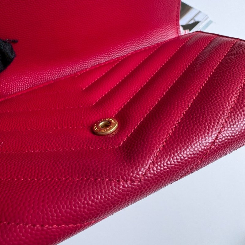 💫紅色超顯白❤️‍🔥YSL 紅色山形紋拉鍊錢包-14