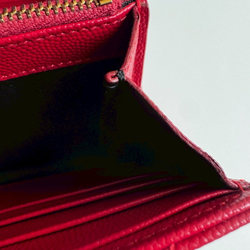 💫紅色超顯白❤️‍🔥YSL 紅色山形紋拉鍊錢包-17