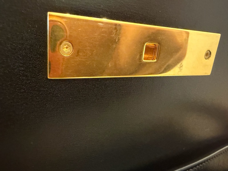 Saint Laurent (YSL) Manhattan 曼哈頓包 雋永黑金組合-38