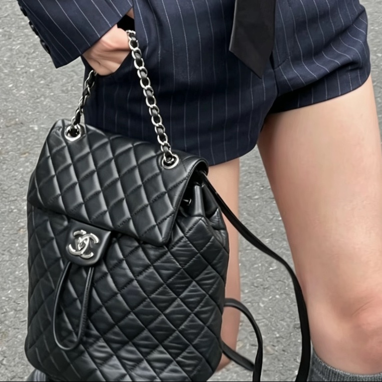 🐫CHANEL黑銀羊皮中號薩爾斯堡雙肩包Saltsbourg Backpack經典菱格紋-4