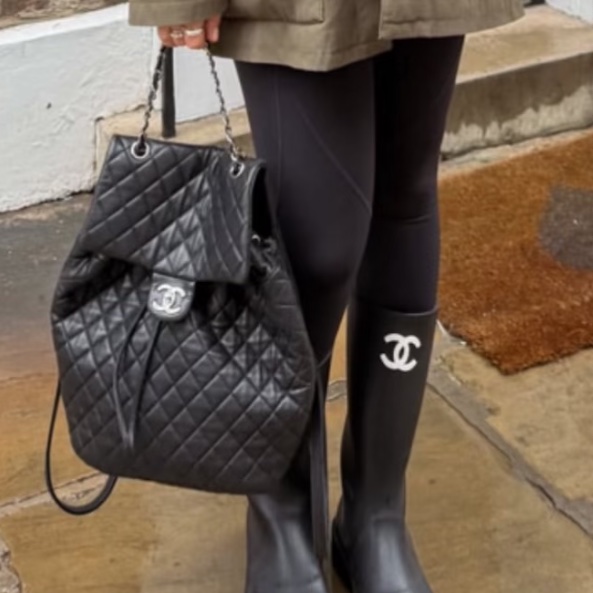 🐫CHANEL黑銀羊皮中號薩爾斯堡雙肩包Saltsbourg Backpack經典菱格紋-8