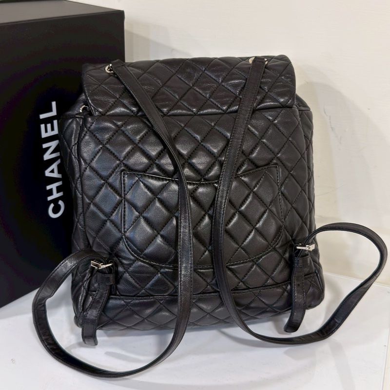 🐫CHANEL黑銀羊皮中號薩爾斯堡雙肩包Saltsbourg Backpack經典菱格紋-12