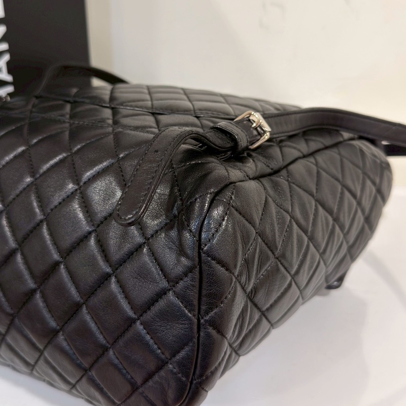 🐫CHANEL黑銀羊皮中號薩爾斯堡雙肩包Saltsbourg Backpack經典菱格紋-17