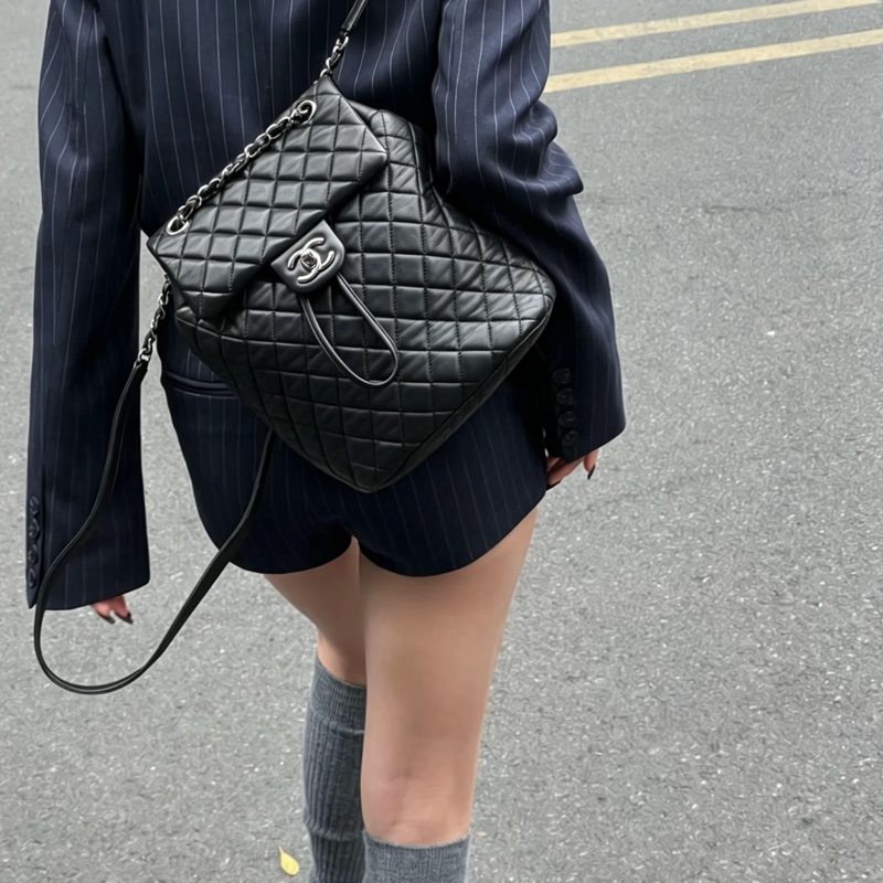 🐫CHANEL黑銀羊皮中號薩爾斯堡雙肩包Saltsbourg Backpack經典菱格紋-40