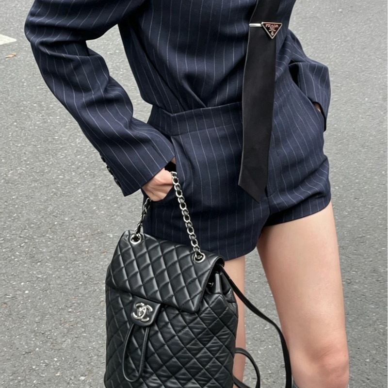 🐫CHANEL黑銀羊皮中號薩爾斯堡雙肩包Saltsbourg Backpack經典菱格紋-44