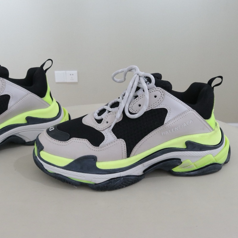 Balenciaga 巴黎世家 Triple S 男鞋，43码 配件无。-2