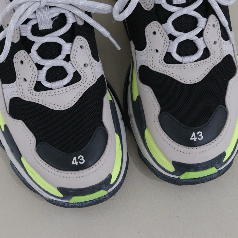 Balenciaga 巴黎世家 Triple S 男鞋，43码 配件无。-3