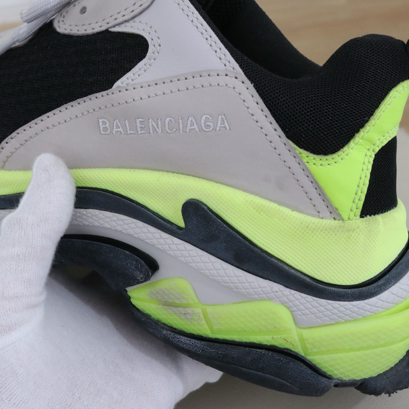 Balenciaga 巴黎世家 Triple S 男鞋，43码 配件无。-8