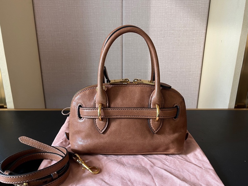 MIUMIU謬謬 Aventir 做舊橡木棕mini保齡球包 貝殼包 芯片款 當紅炸子雞小可愛-2