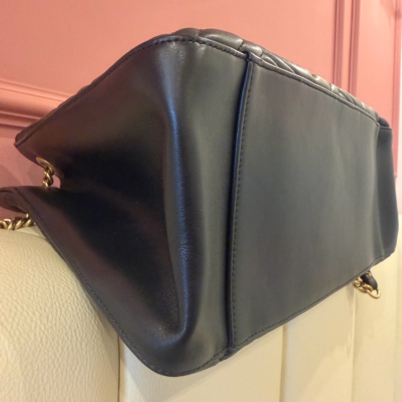 Gucci GG Marmont Matelassé 黑色全皮大款托特包-10