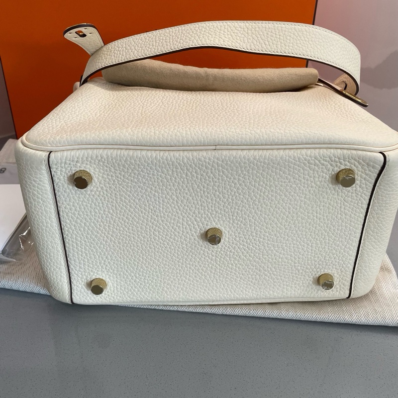 HERMES愛馬仕 Lindy 26 Z刻 金扣 Clemence小公牛皮 nata 奶油白-4