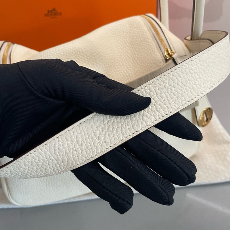 HERMES愛馬仕 Lindy 26 Z刻 金扣 Clemence小公牛皮 nata 奶油白-7