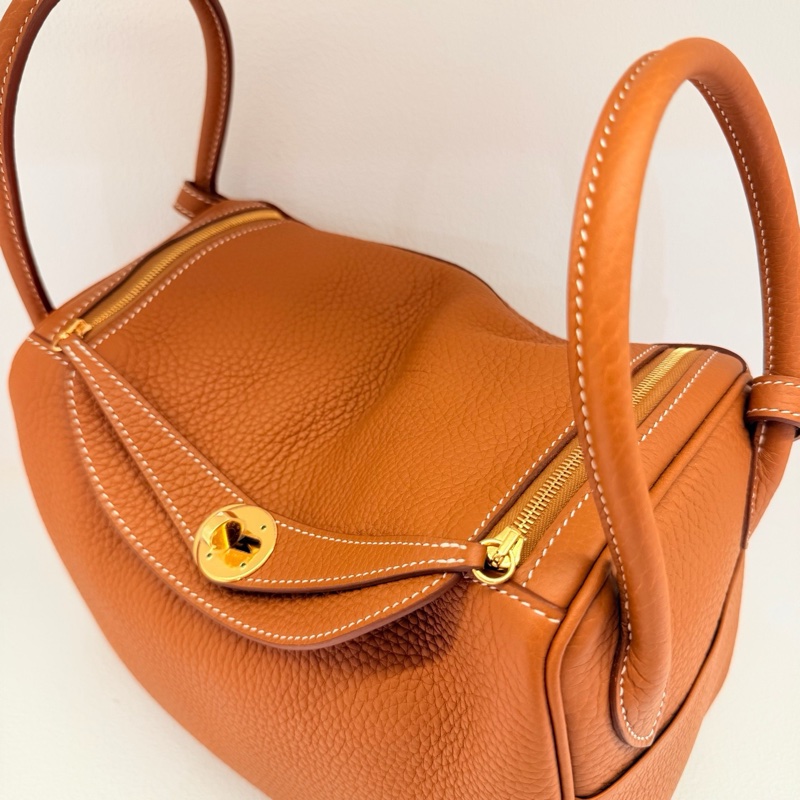 99新 愛馬仕 Hermes lindy  26 金棕內里拼番茄紅 金扣 tc皮-5