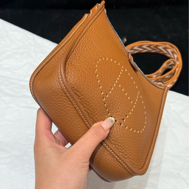 99🆕Hermes/愛馬仕evelyne mini伊芙琳 金棕色銀扣編織肩帶-3