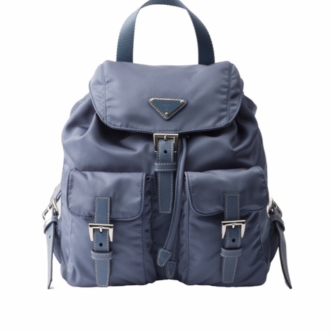 Prada 女士 小號尼龍背包均碼碼小號、23.5cm*15cm*28cm