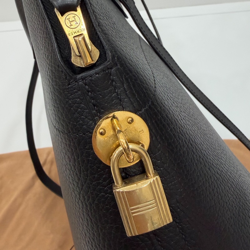 HERMES 愛馬仕 bolide 35 黑金 保齡包 手提包 肩背包 斜背包 側背包-29