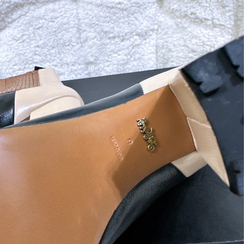 未使用coach 短筒靴（原價14300元）-34