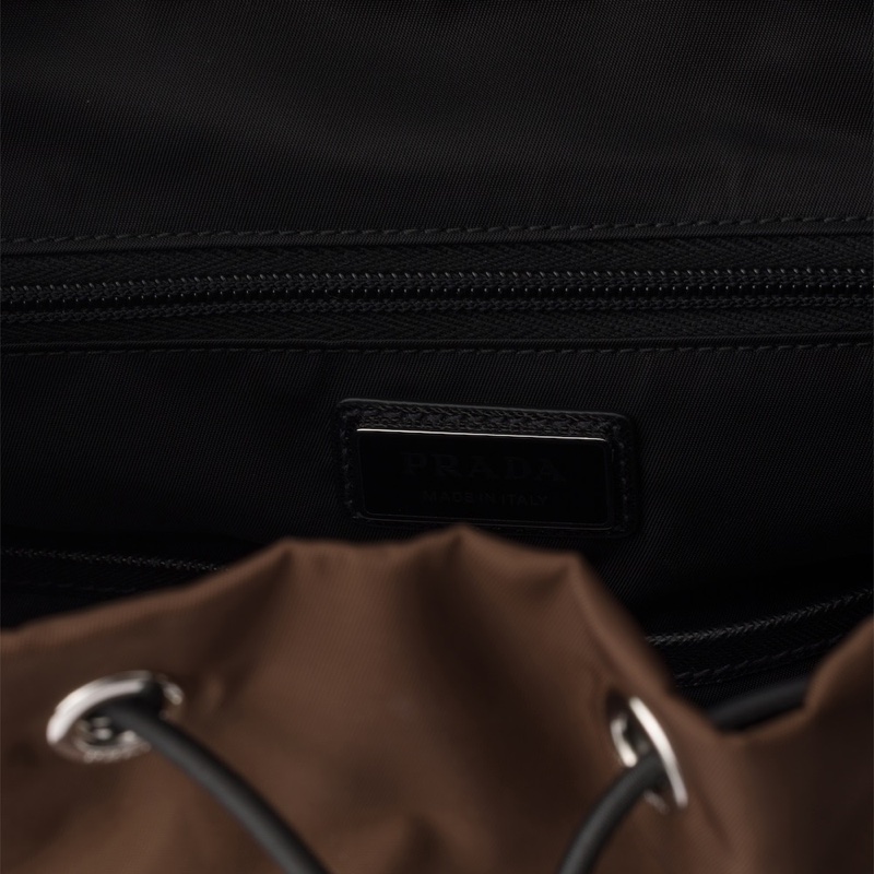 Prada 男士 翻蓋雙肩包均碼碼27cm*17cm*45cm-1