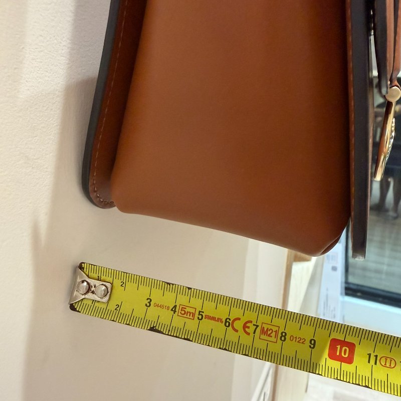 LONGCHAMP BOX-TROT 圓標賽馬 LOGO 牛皮翻蓋扣式肩背斜背包 (中/棕)-14