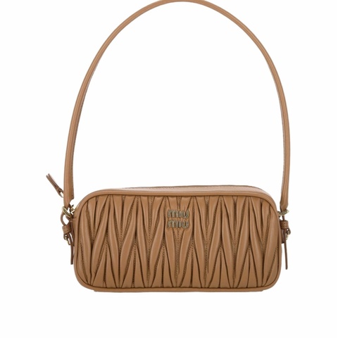Miu Miu 女士 拉鍊手提包均碼碼常規、20cm*4.5cm*10cm