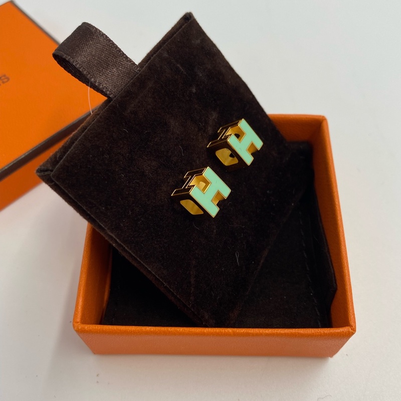 Hermès 愛馬仕 經典Cage 薄荷綠色配金色立體方塊琺瑯耳釘-1
